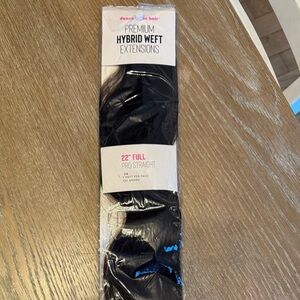 Donna Bella Hybrid Weft Extensions 22inch